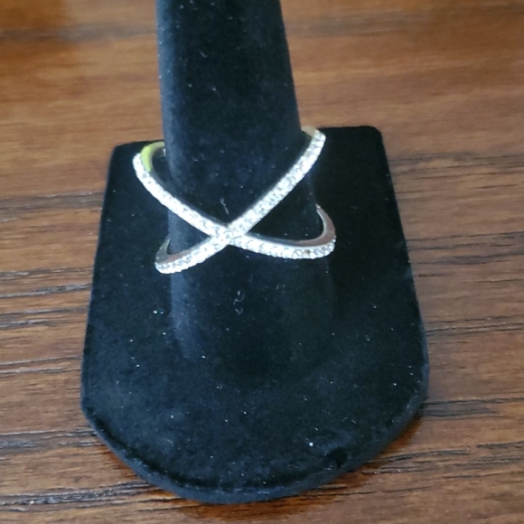 Jewelry - BEAUTIFUL AUSTRIAN CRYSTAL RING